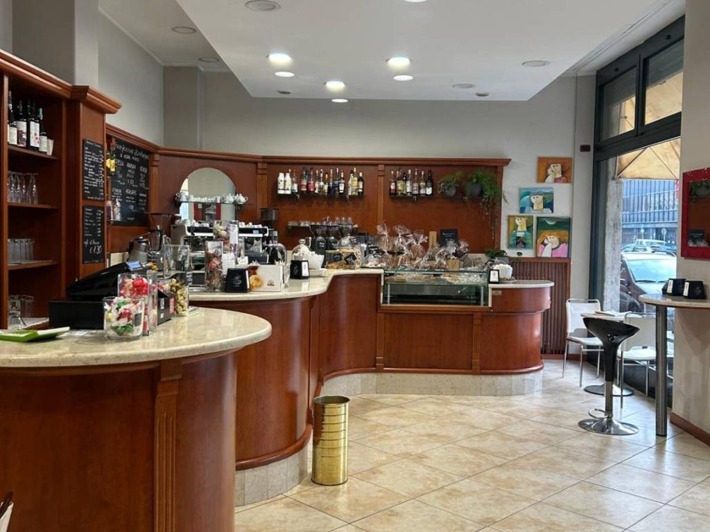 negozio in vendita a Torino in zona Aurora