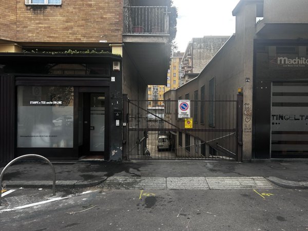 locale di sgombero in vendita a Torino