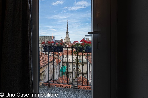 appartamento in vendita a Torino in zona Centro Storico