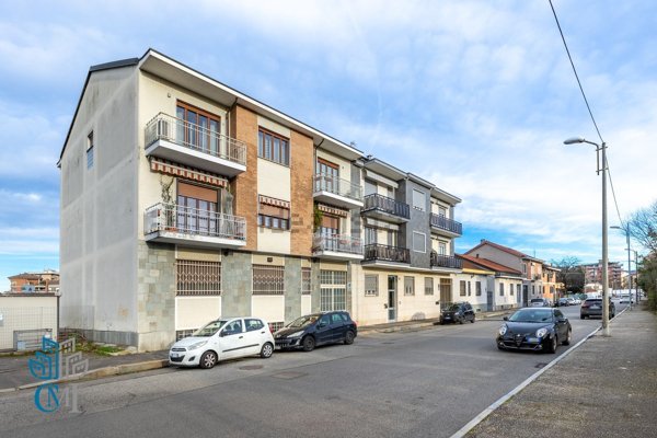 appartamento in vendita a Torino in zona Lucento