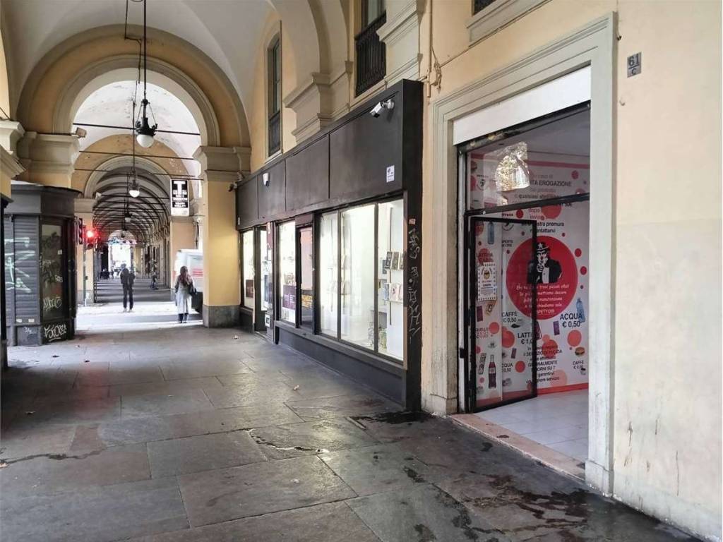 negozio in vendita a Torino in zona Crocetta
