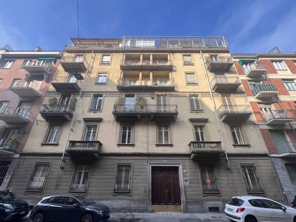 appartamento in vendita a Torino in zona San Salvario