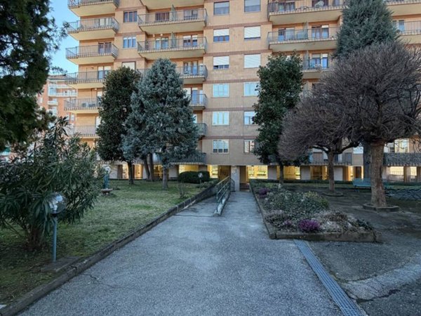 appartamento in vendita a Torino in zona Mirafiori Nord