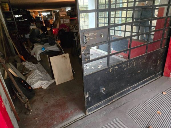 locale commerciale in vendita a Torino in zona Sassi