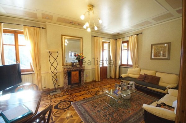 casa indipendente in vendita a Torino in zona Cavoretto