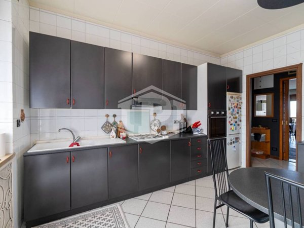 appartamento in vendita a Torino in zona Parella