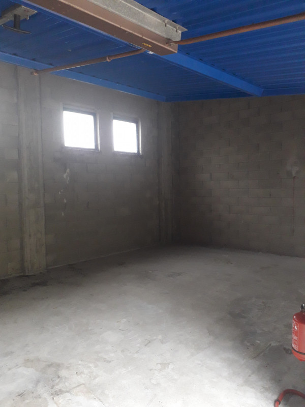 locale di sgombero in vendita a Torino in zona Parella