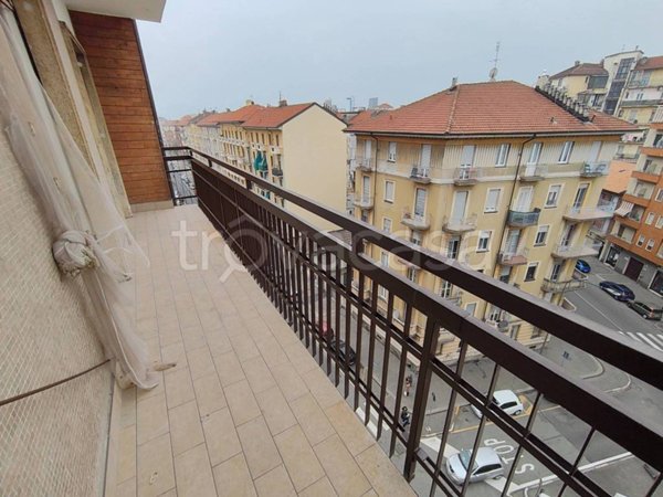 appartamento in vendita a Torino in zona Borgata Vittoria