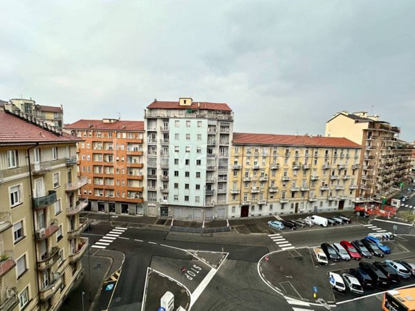 appartamento in vendita a Torino in zona Borgata Vittoria