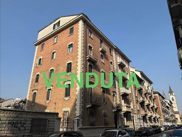 appartamento in vendita a Torino in zona Cenisia