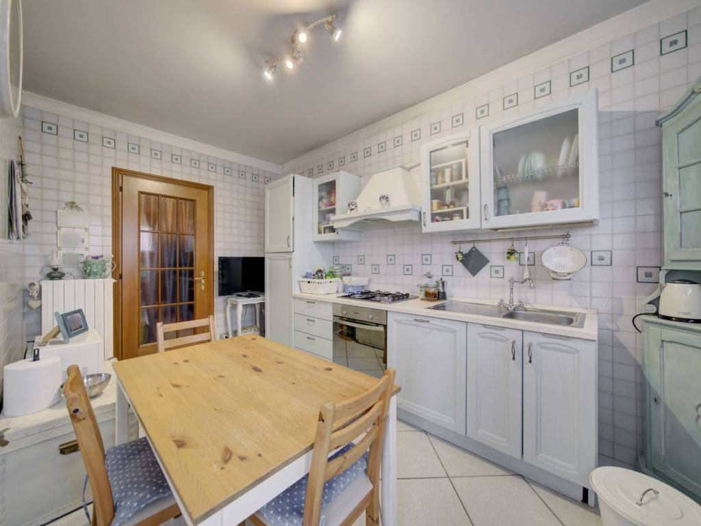 appartamento in vendita a Torino in zona Parella