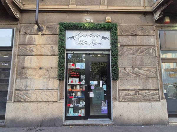 negozio in vendita a Torino in zona Millefonti