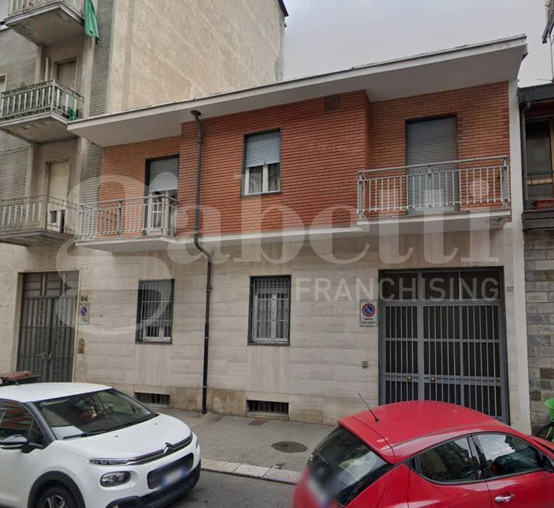 appartamento in vendita a Torino in zona Parella