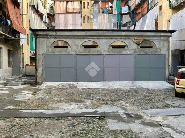locale di sgombero in vendita a Torino in zona Aurora