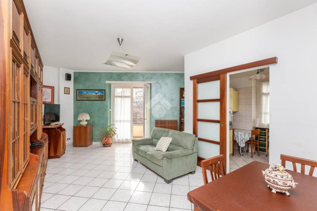 appartamento in vendita a Torino in zona Santa Rita