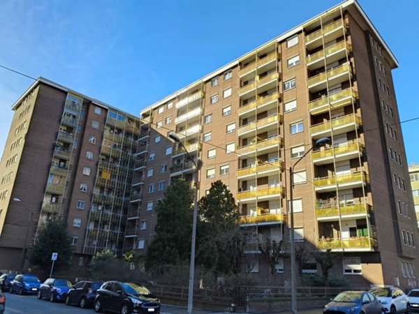appartamento in vendita a Torino in zona Lingotto