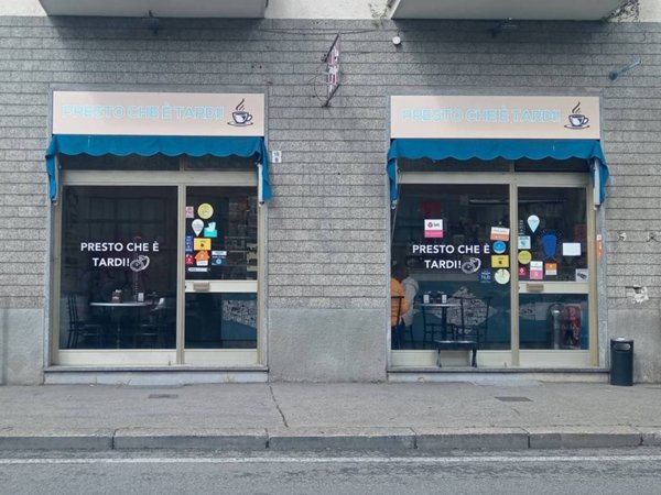 negozio in vendita a Torino in zona Mirafiori Sud