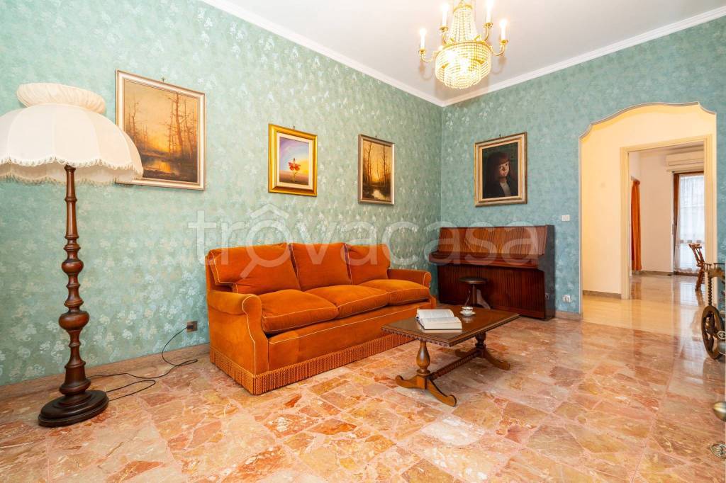 appartamento in vendita a Torino in zona Lucento