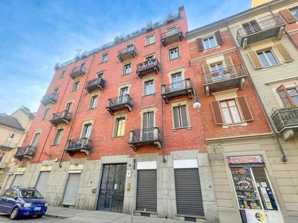 appartamento in vendita a Torino in zona Cenisia