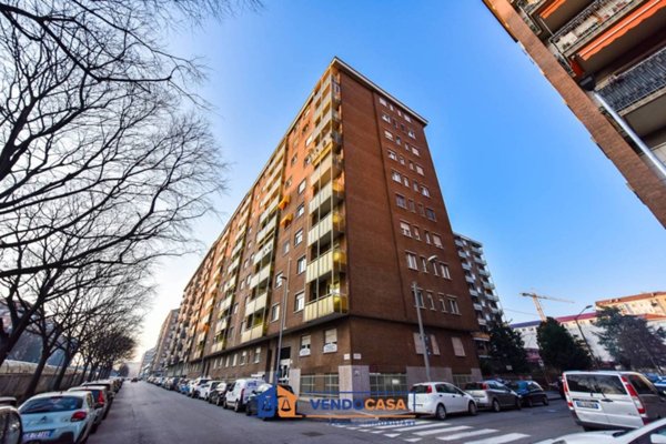 appartamento in vendita a Torino in zona Lingotto