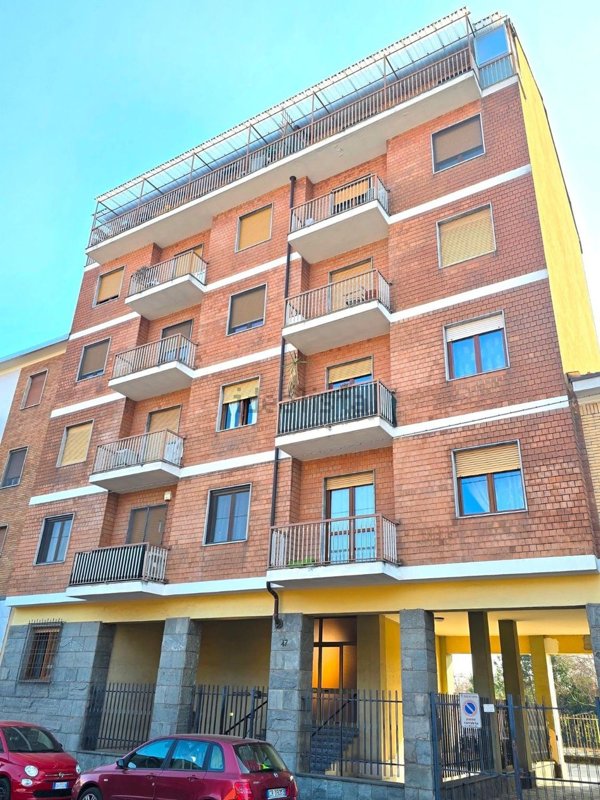 appartamento in vendita a Torino in zona Borgata Lesna