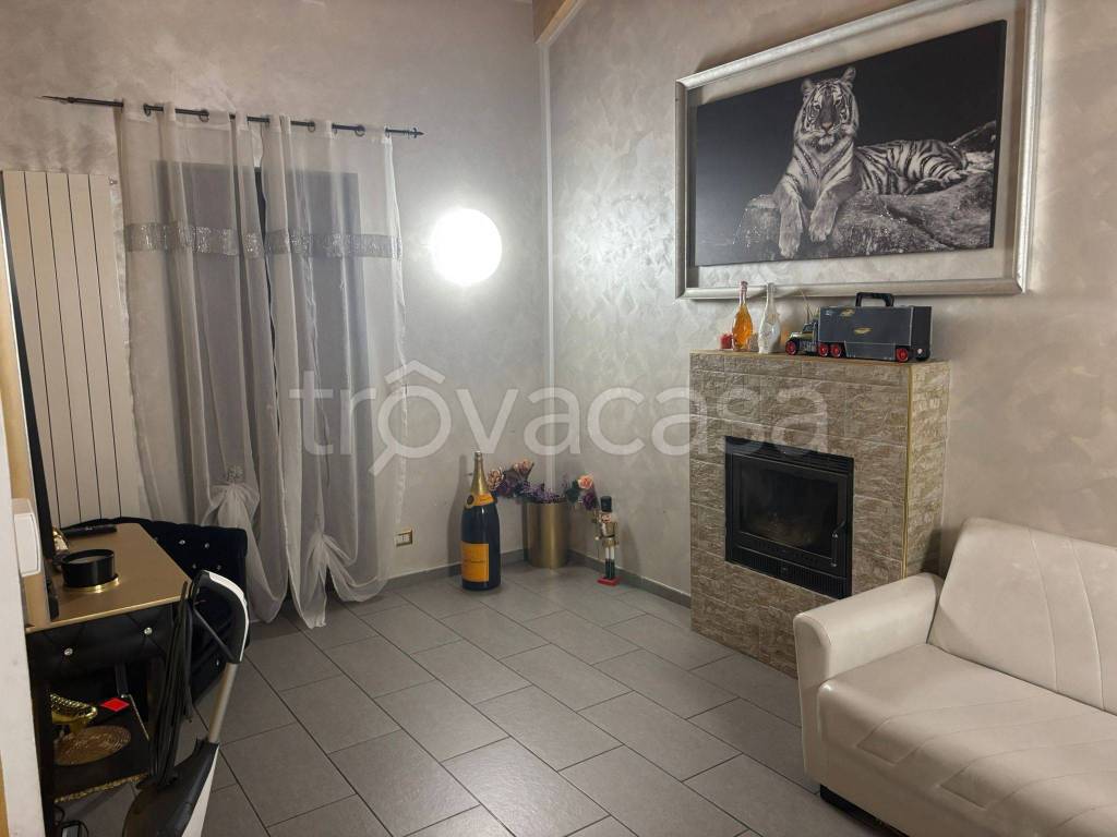 casa indipendente in vendita a Torino in zona Lucento