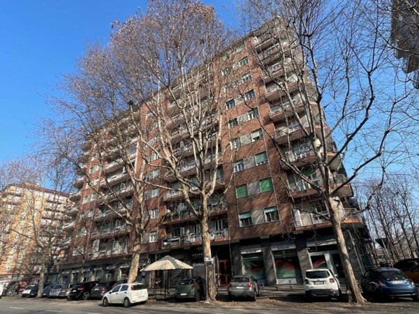 appartamento in vendita a Torino in zona Lingotto