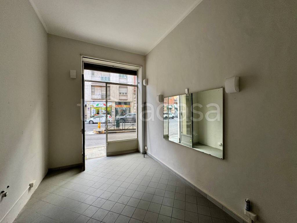 negozio in vendita a Torino in zona San Salvario