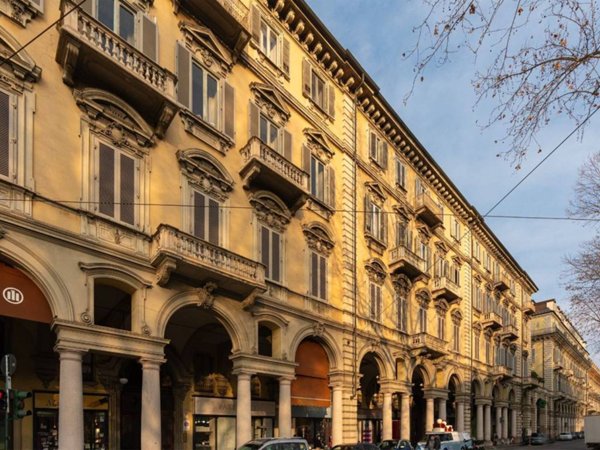 appartamento in vendita a Torino in zona Crocetta