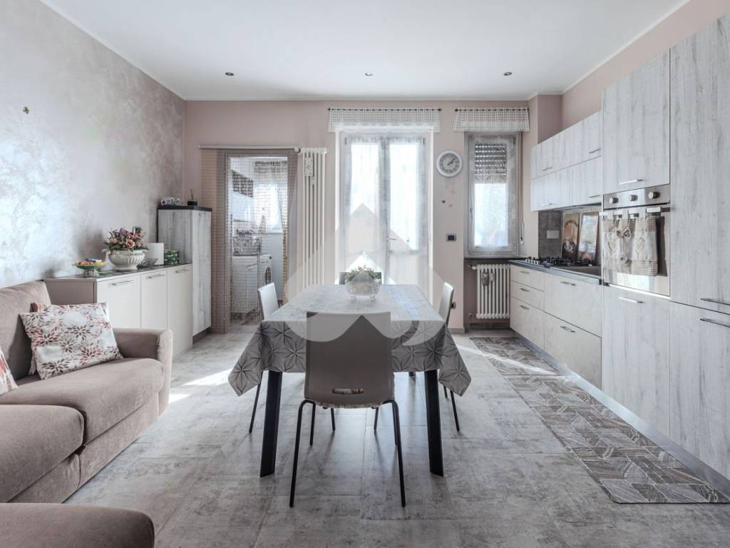 appartamento in vendita a Torino in zona Pozzo Strada