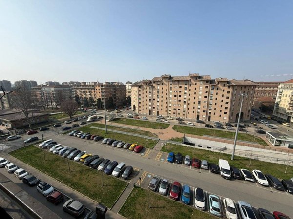 appartamento in vendita a Torino in zona Lingotto