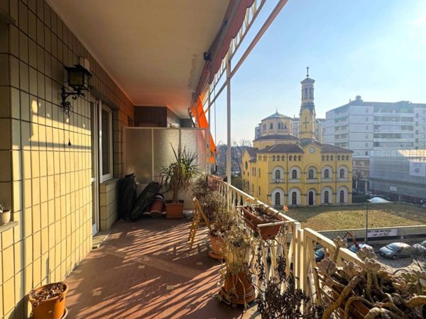 appartamento in vendita a Torino in zona Parella