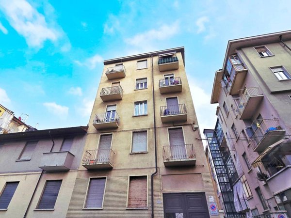 appartamento in vendita a Torino in zona Borgata Vittoria
