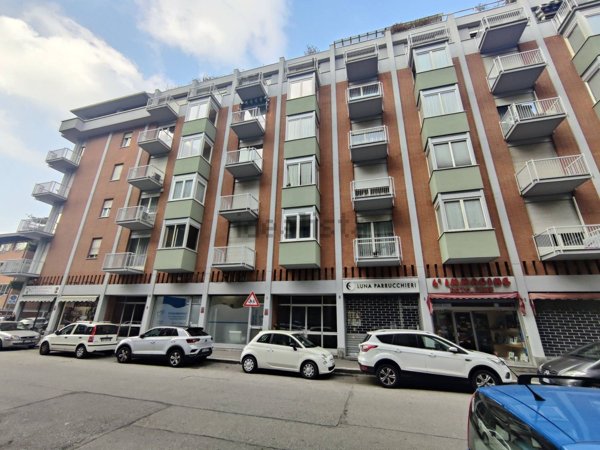 appartamento in vendita a Torino in zona Pozzo Strada