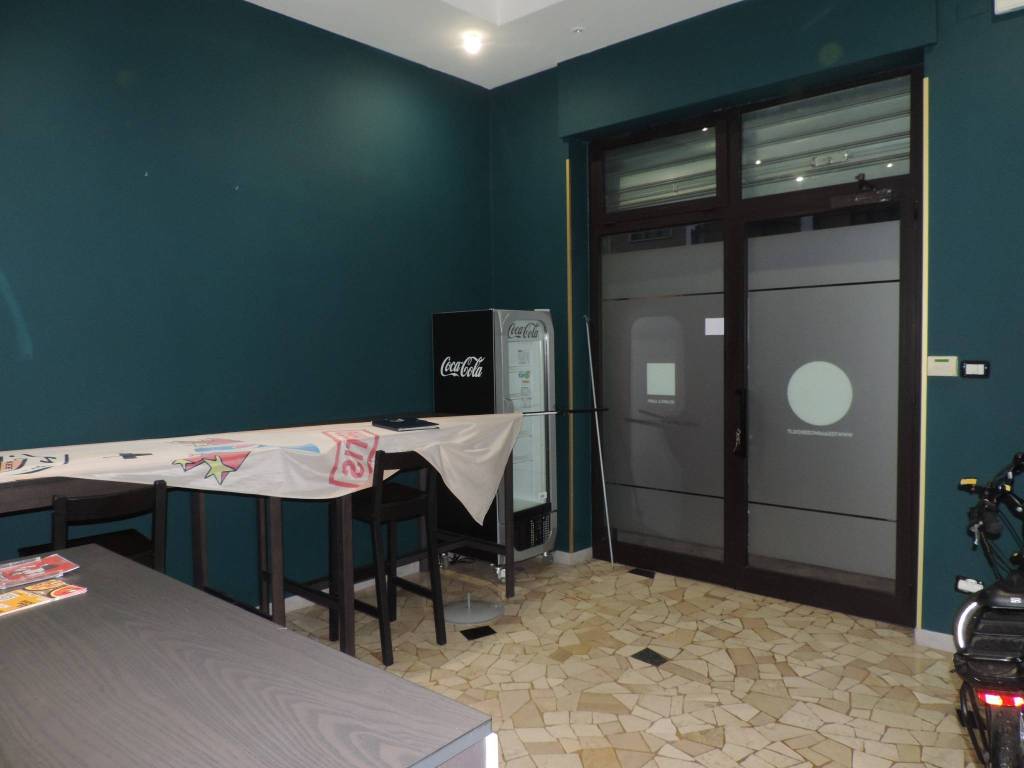 negozio in vendita a Torino in zona Pozzo Strada