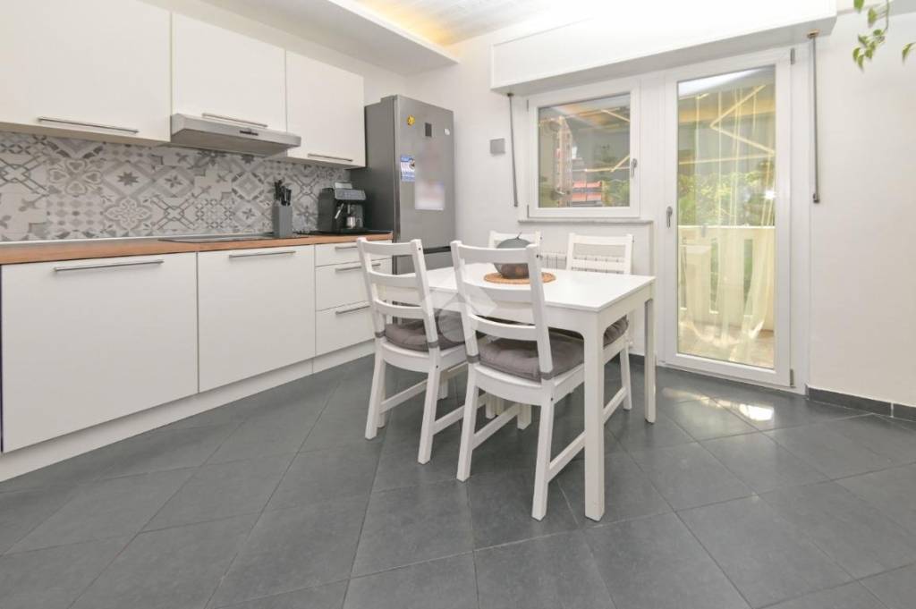 appartamento in vendita a Torino in zona Santa Rita