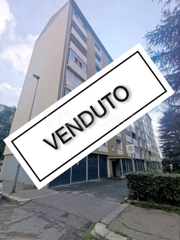 appartamento in vendita a Torino in zona Mirafiori Sud