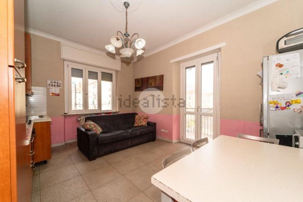 appartamento in vendita a Torino in zona Borgata Vittoria