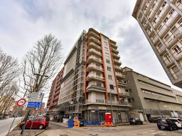appartamento in vendita a Torino in zona Lingotto