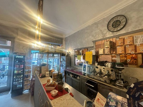 negozio in vendita a Torino in zona San Salvario