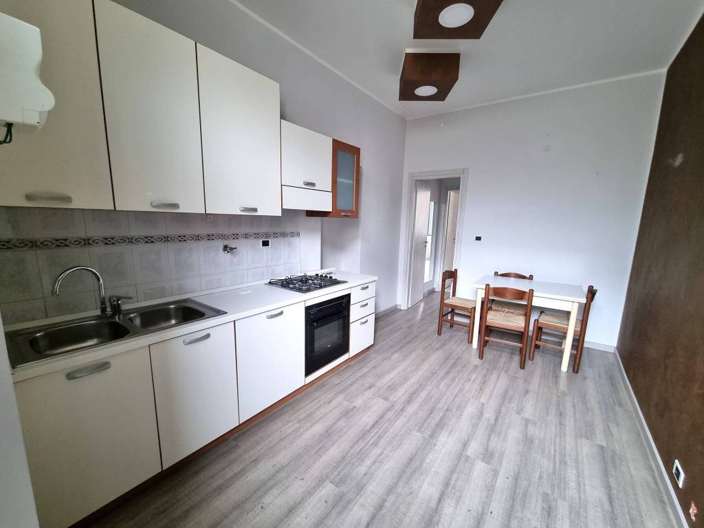 appartamento in vendita a Torino in zona Borgata Vittoria