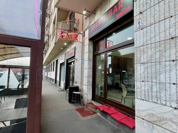 negozio in vendita a Torino in zona Santa Rita