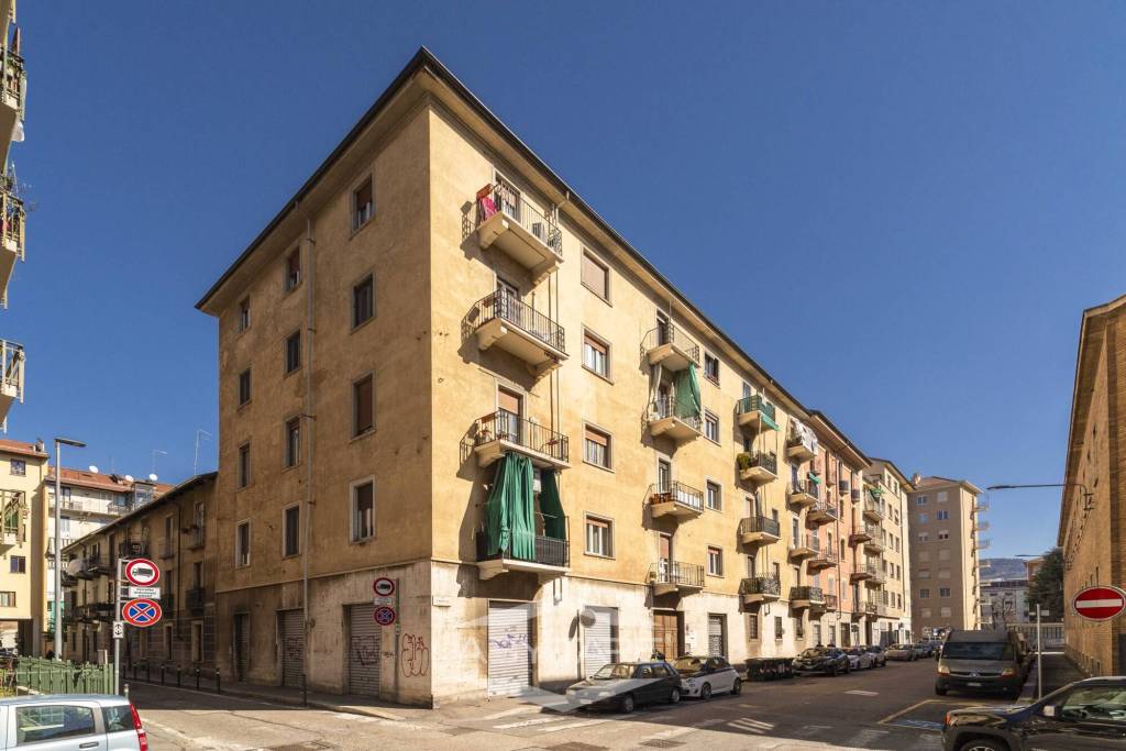 appartamento in vendita a Torino in zona Millefonti