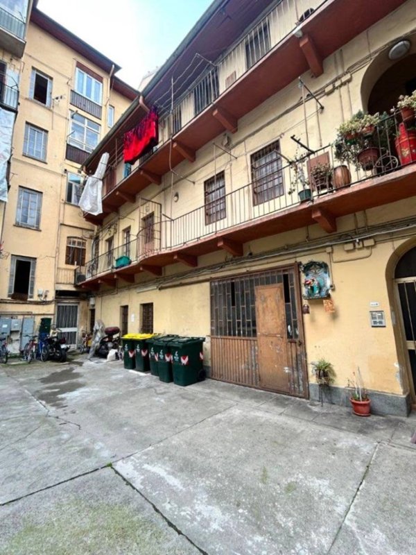 locale di sgombero in vendita a Torino in zona Aurora