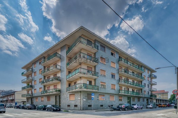 appartamento in vendita a Torino in zona Parella