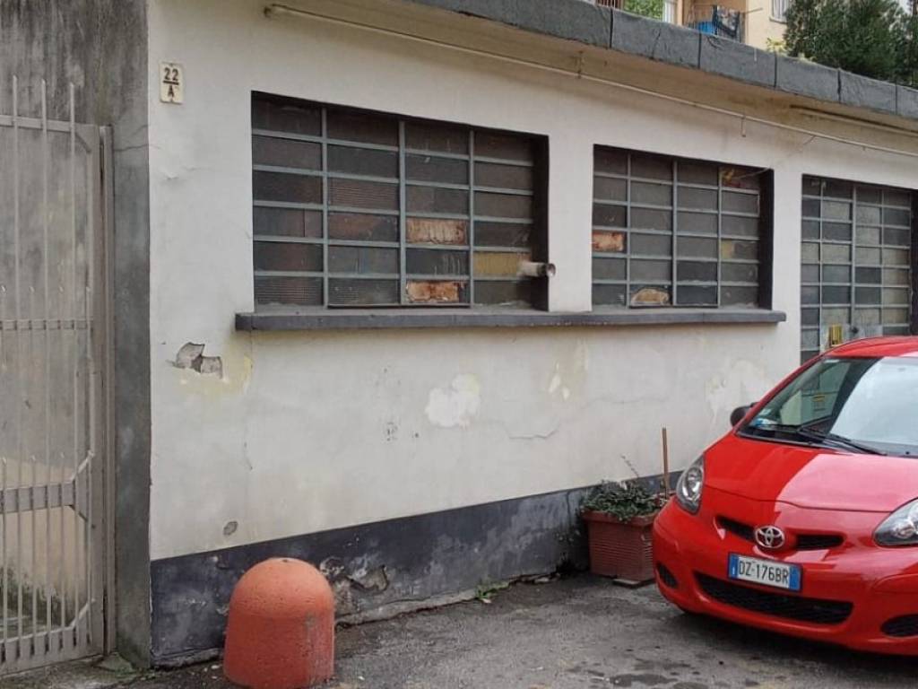 negozio in vendita a Torino in zona Pozzo Strada