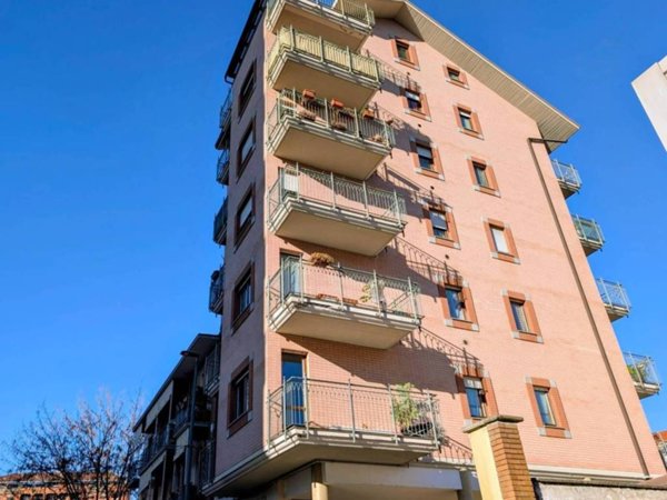 appartamento in vendita a Torino in zona Parella