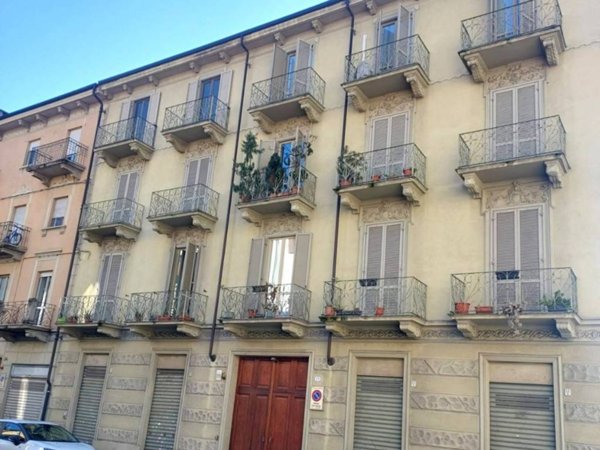 appartamento in vendita a Torino in zona Millefonti