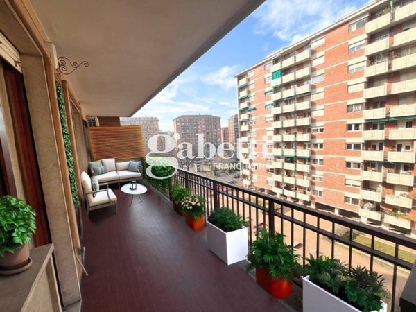 appartamento in vendita a Torino in zona Santa Rita