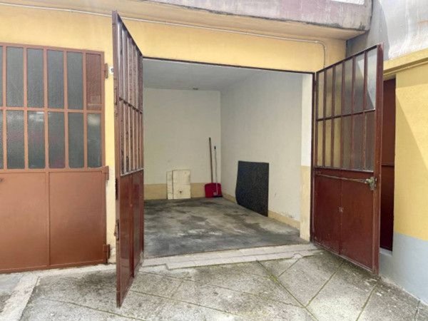 negozio in vendita a Torino in zona Madonna di Campagna